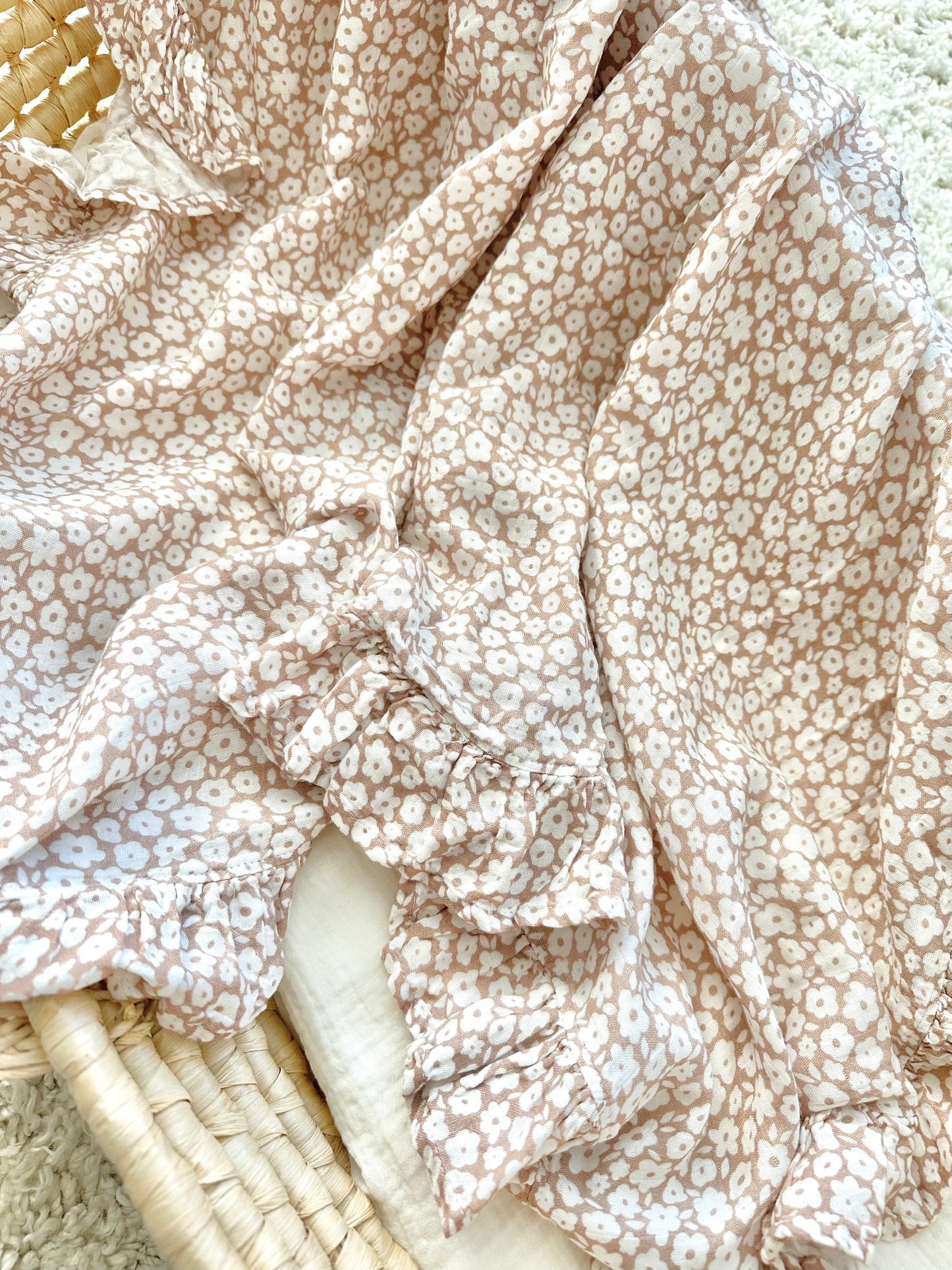 Muslin Swaddle Blanket - Mocha Ditsy Floral Ruffle (pre sale)